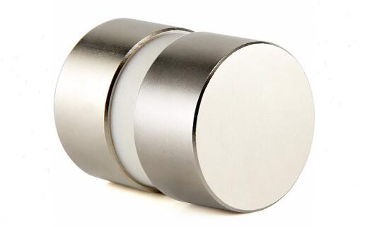 兩塊釹鐵硼磁鐵吸在一起了，怎么把它們分開(kāi)